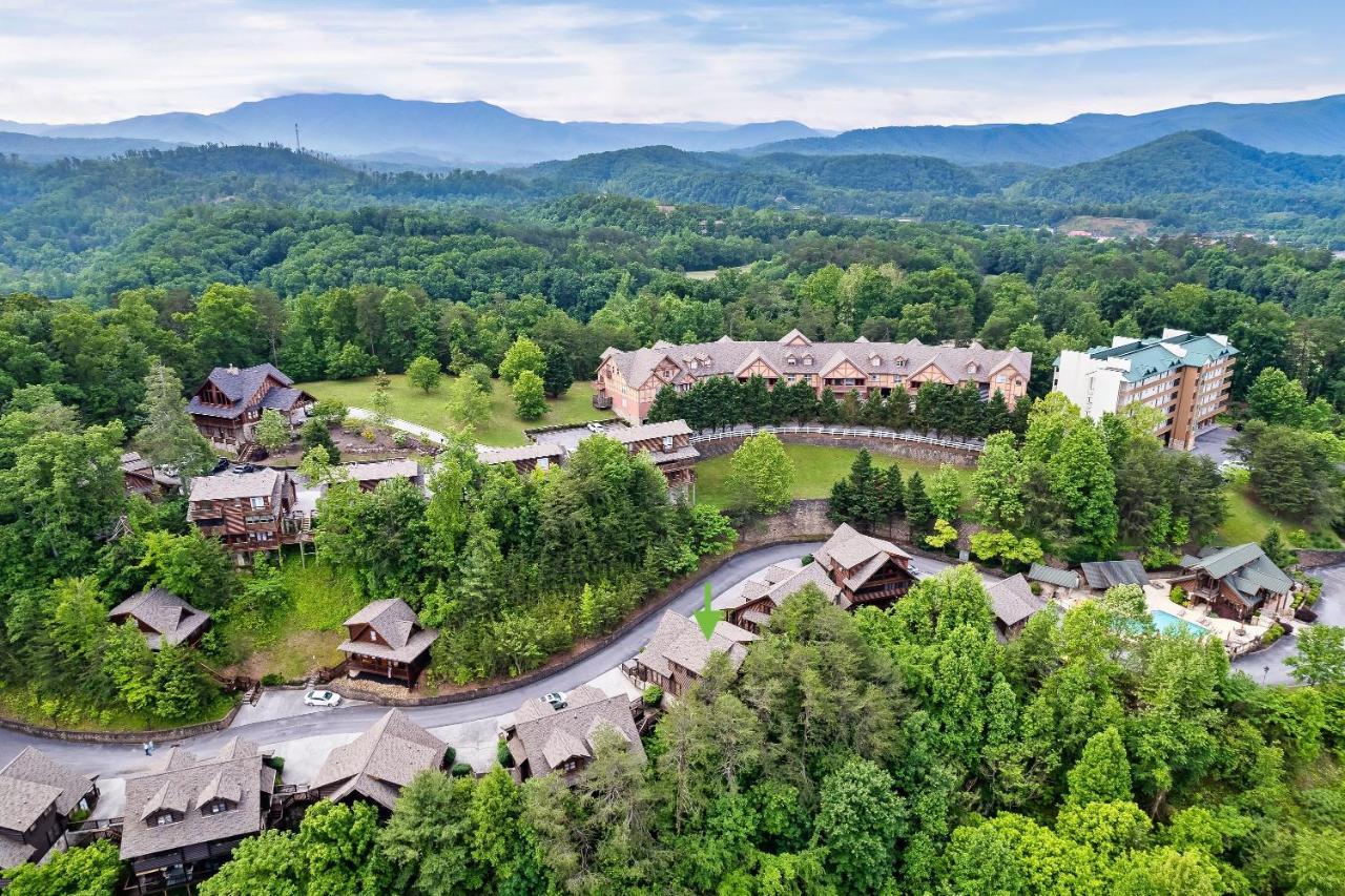 2 Miles From Dollywood Family Resort With Seasonal Outdoor Swimming Pool, Year Around Heated Indoor Swimming Pool, Townhome Style Cabin, Private Hot Tub, Arcade, Tv, Wifi, Kitchen With Refrigerator, Washer And Dryer Pigeon Forge Exterior photo